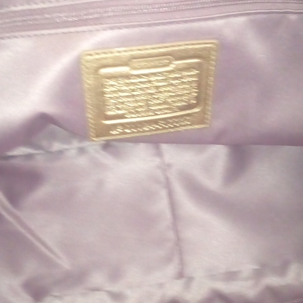 Coach - Picture 4 of 5